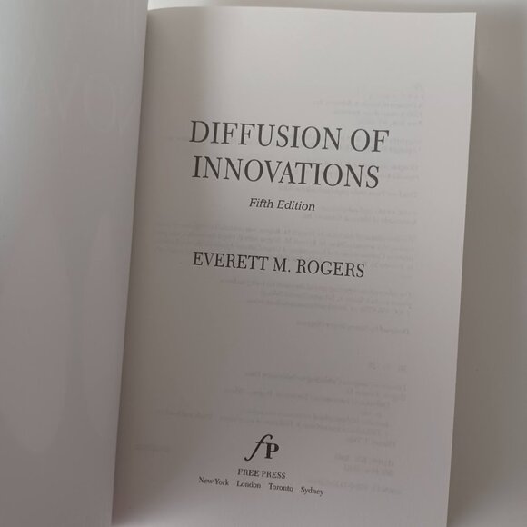 Diffusion Of Innovations Paperback Book -Everett M. Rogers -2003 -Fifth Edition - Picture 6 of 13
